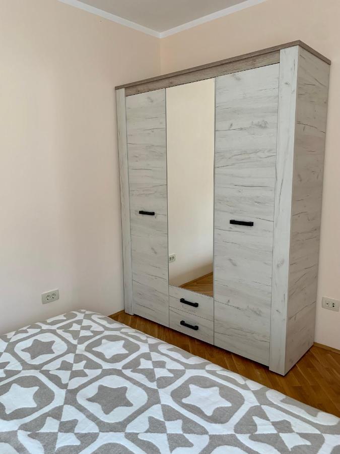 Lastochka.Mne Apartments Баошичі Екстер'єр фото